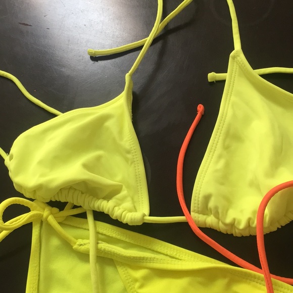 Swimsuits - Picture 3 of 4